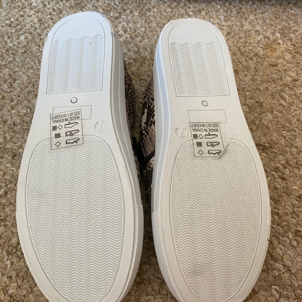 Snakeskin slip ons - Picture 2 of 2